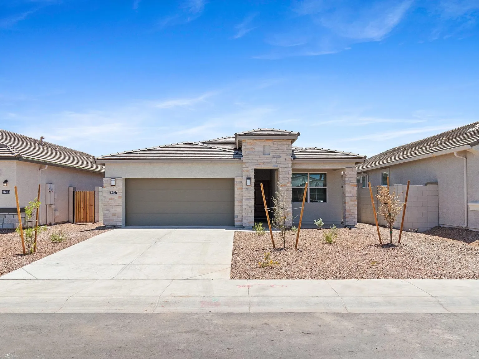 3 bed, 1553 sqft, $2,200 — Photo 1