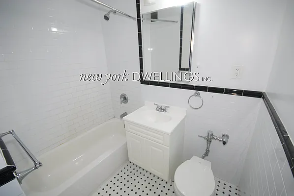 Rented by New York Dwellings LLC | media 8
