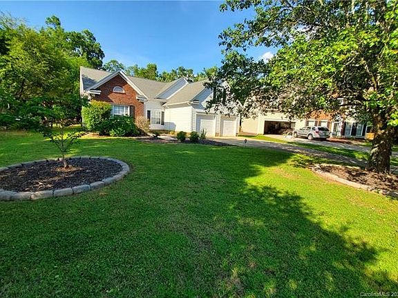 3rd image of 9325 Hanworth Trace Dr