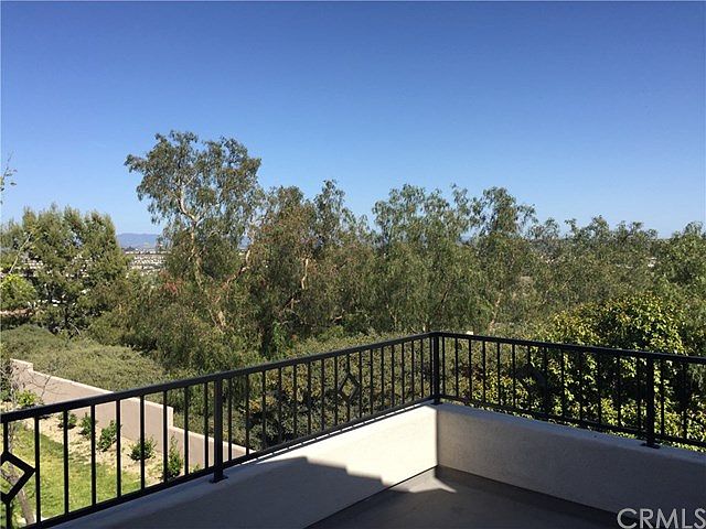 1st image of 19 La Mirage Cir