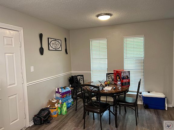 3rd image of 418 Carroll Ave