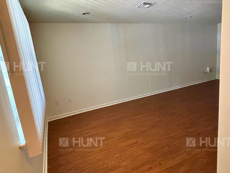 60 E Cypress St — Photo 2