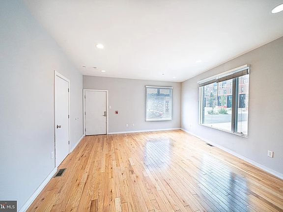 3rd image of 706 N 7th St Floor 1