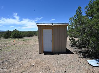 565 N Caliente Wind Way #565, Seligman, AZ 86337