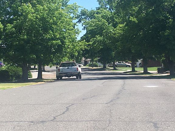 3rd image of 4719 Hilltop Dr