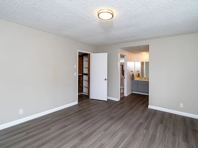 9605 Longden Ave — Photo 19