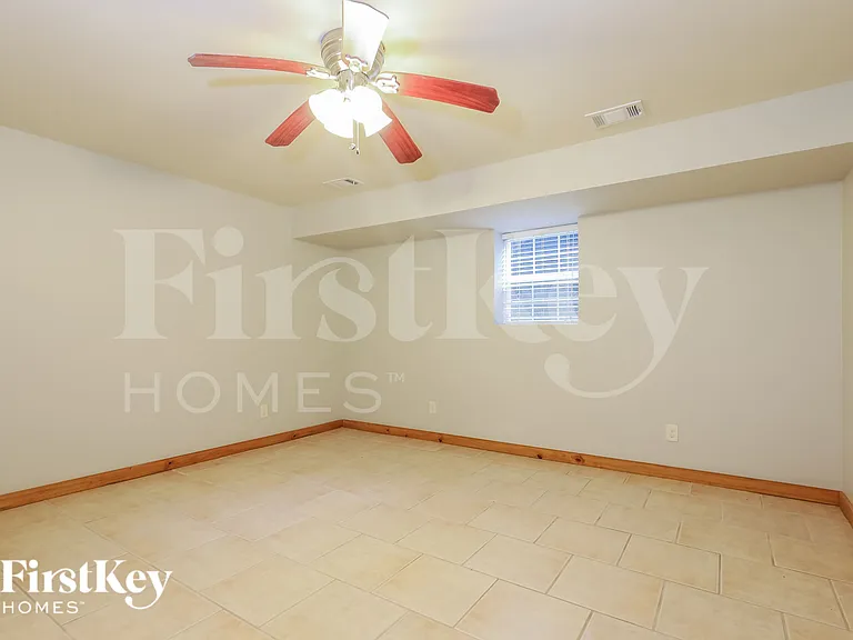 3896 Chattahoochee Dr — Photo 11