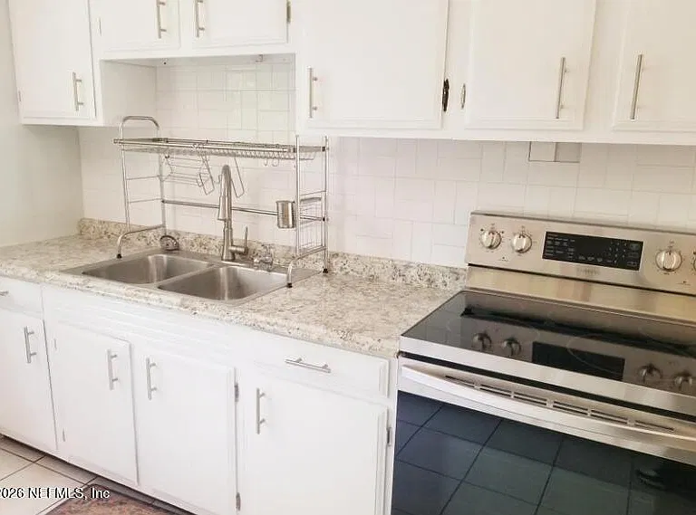 1888 Lake Disston Dr — Photo 6