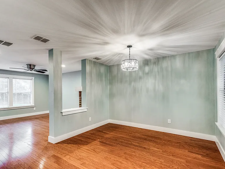 2613 Hidden Valley Dr — Photo 4