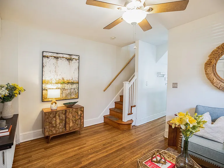 1427 Kearny St NE — Photo 7
