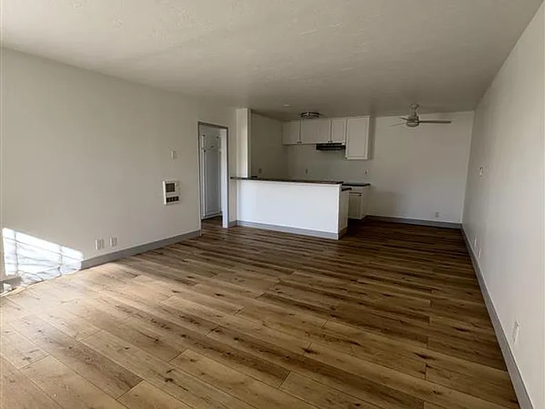 5505 Ackerfield Ave in Long Beach — Photo 15