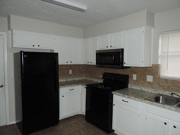All kitchen appliances included