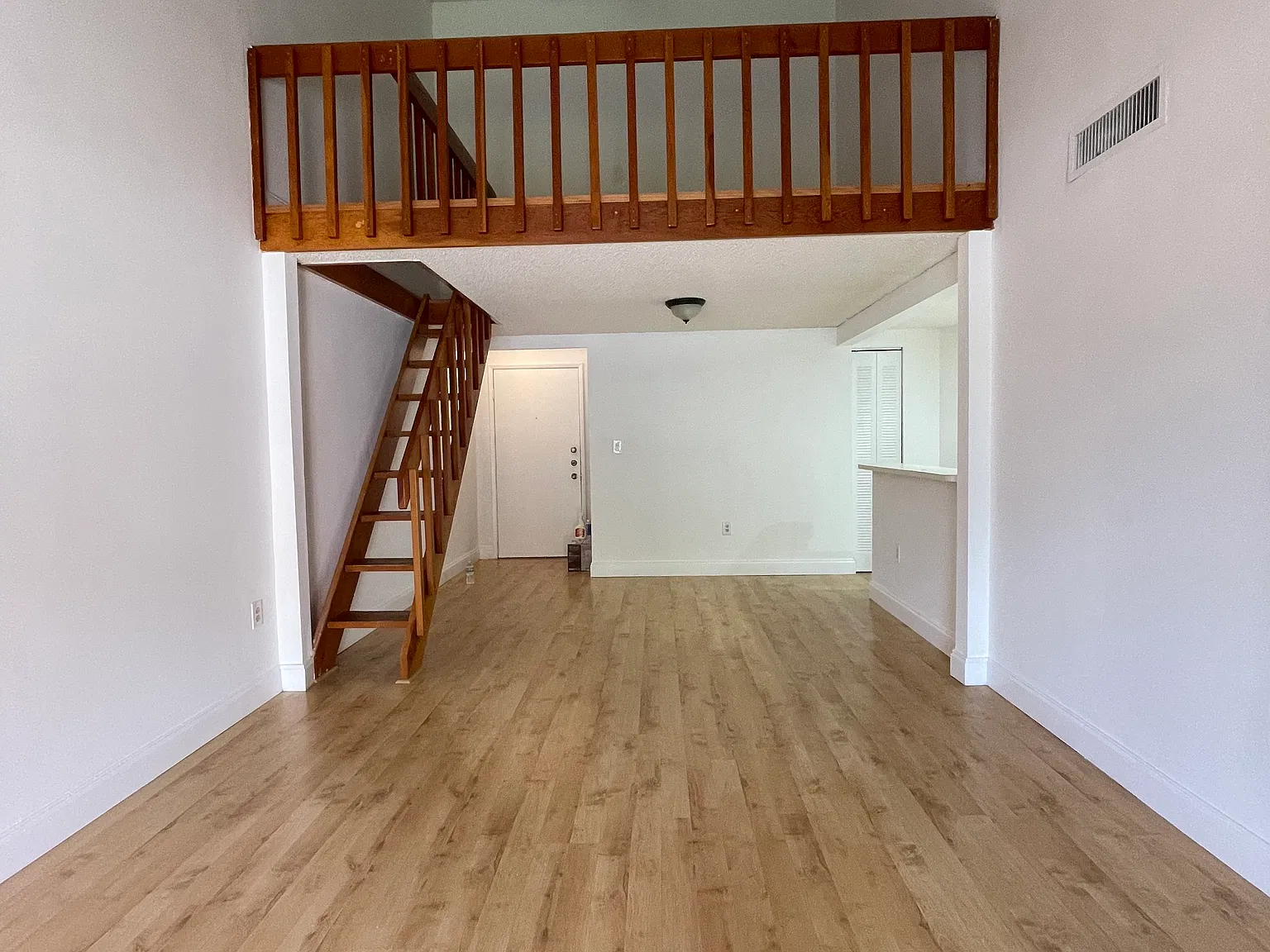 10245 NW 9th Street Cir — Photo 2