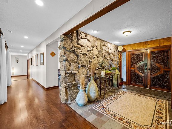 5th image of 8516 Una Ave