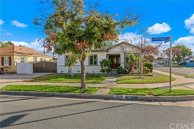 EXTERIOR FRONT VIEW OF SUBJECT PROPERTY 12138 ORR & DAY RD