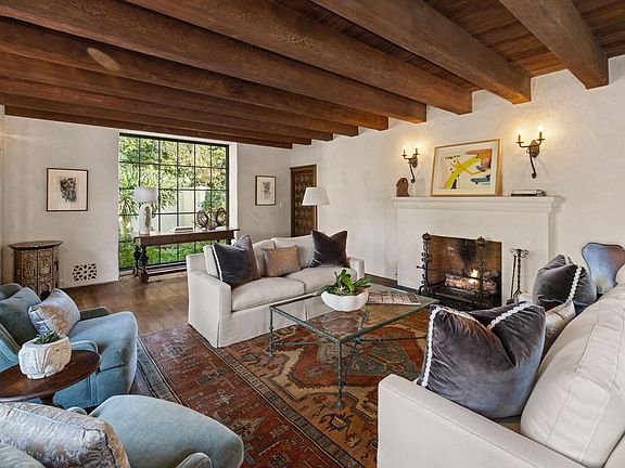 5th image of 1284 Mesa Rd