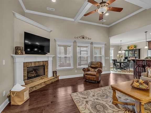 5th image of 8616 Skybrook Dr