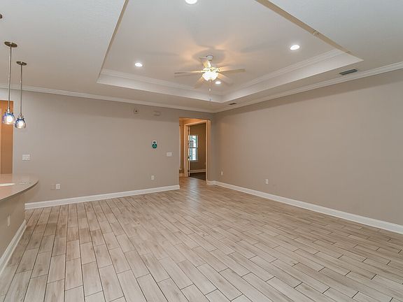 4th image of 351 Athens Dr