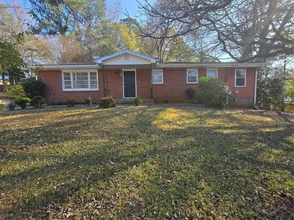 961 Dixie Dr, Jonesboro, GA 30236