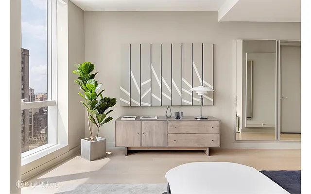 Rented by Douglas Elliman | media 25