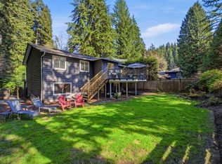 4535 Raeburn St, North Vancouver, BC V7G 1K3