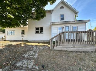 601 W Main St, Mecosta, MI