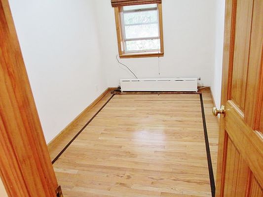 4th image of 25-40 32nd St #2C
