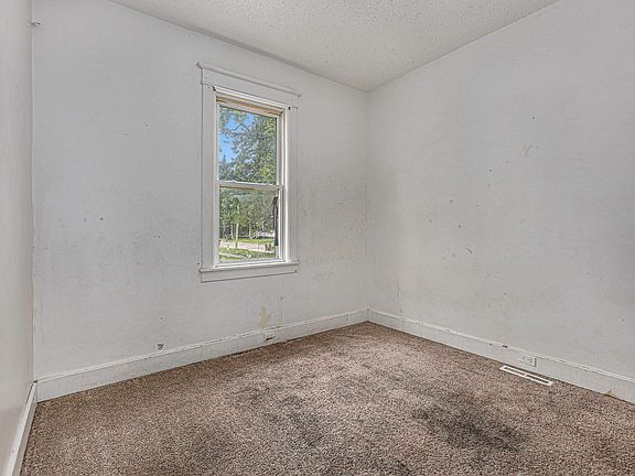 4th image of 539 Allen Ave