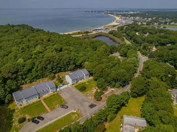222 Quaker Road #3U, Falmouth, MA 02540