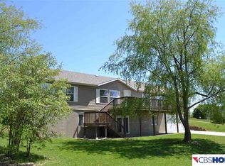 9611 Lincoln Ct, Plattsmouth, NE 68048