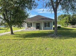 4074 Meadow Cir, Blackshear, GA 31516