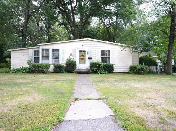 351 Towne St, North Attleboro, MA 02760
