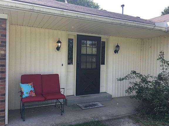 2nd image of 587 Chelsea Dr