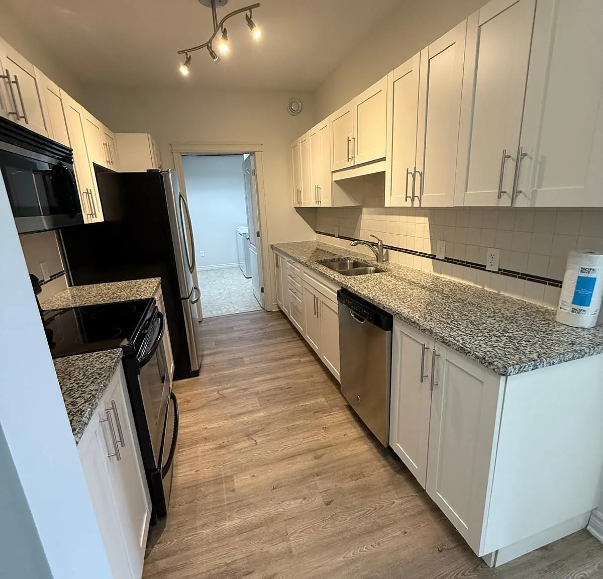190 Carson Dr — Photo 4