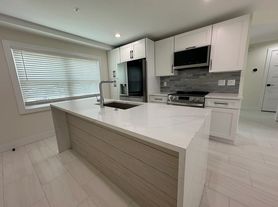 Ocean Reef Apartments, Studio with balcony