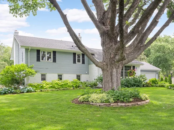 1426 Farmdale Rd, Mendota Heights, MN 55118