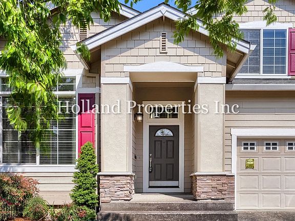 3rd image of 21569 SW Susan Ln