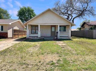 407 E Barnes Ave, Alva, OK 73717