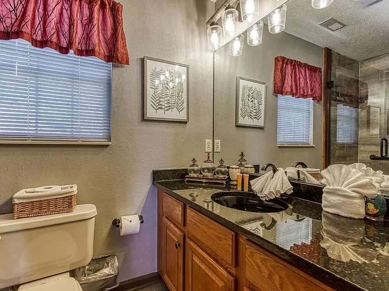 905 Smoky Bears Way — Photo 32