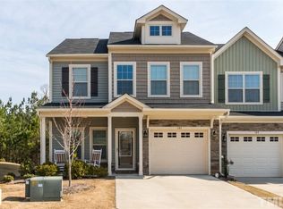 147 Cypress Hill Ln, Holly Springs, NC 27540