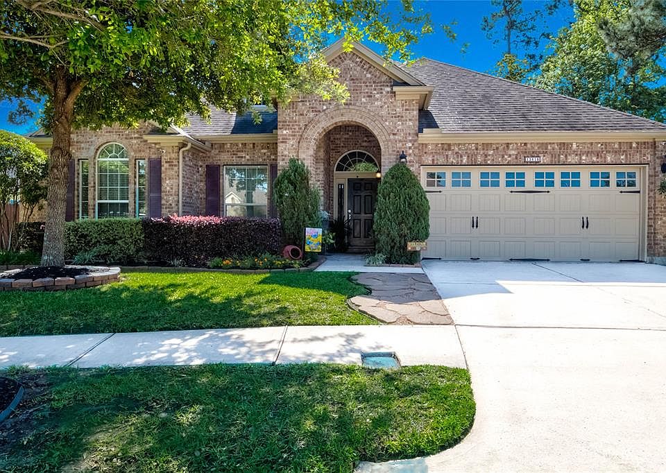 1st image of 13810 Lake Livingston Dr