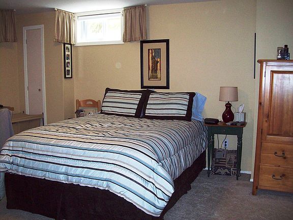 5th image of 79 Peters Ln