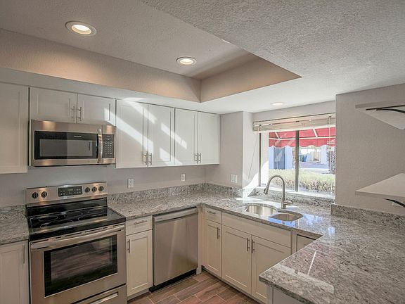 402 W Fellars Dr Phoenix AZ 85023 X-7