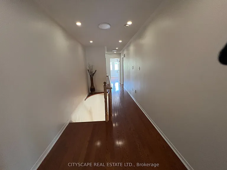 637 Dolly Bird Ln — Photo 28