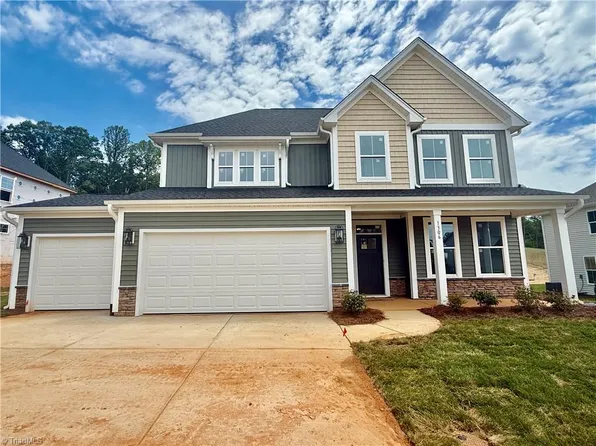 1306 Creek Knoll Dr, Lewisville, NC 27023