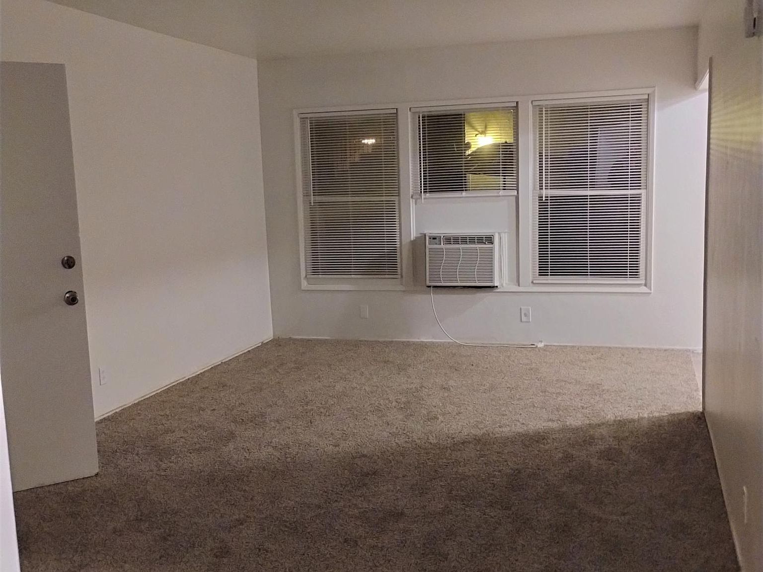 7414 Magnolia Ave APT 1, Riverside, CA 92504 | Zillow