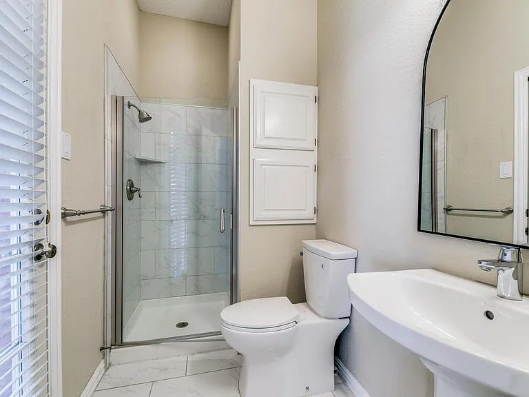 7309 Cody Ct — Photo 2