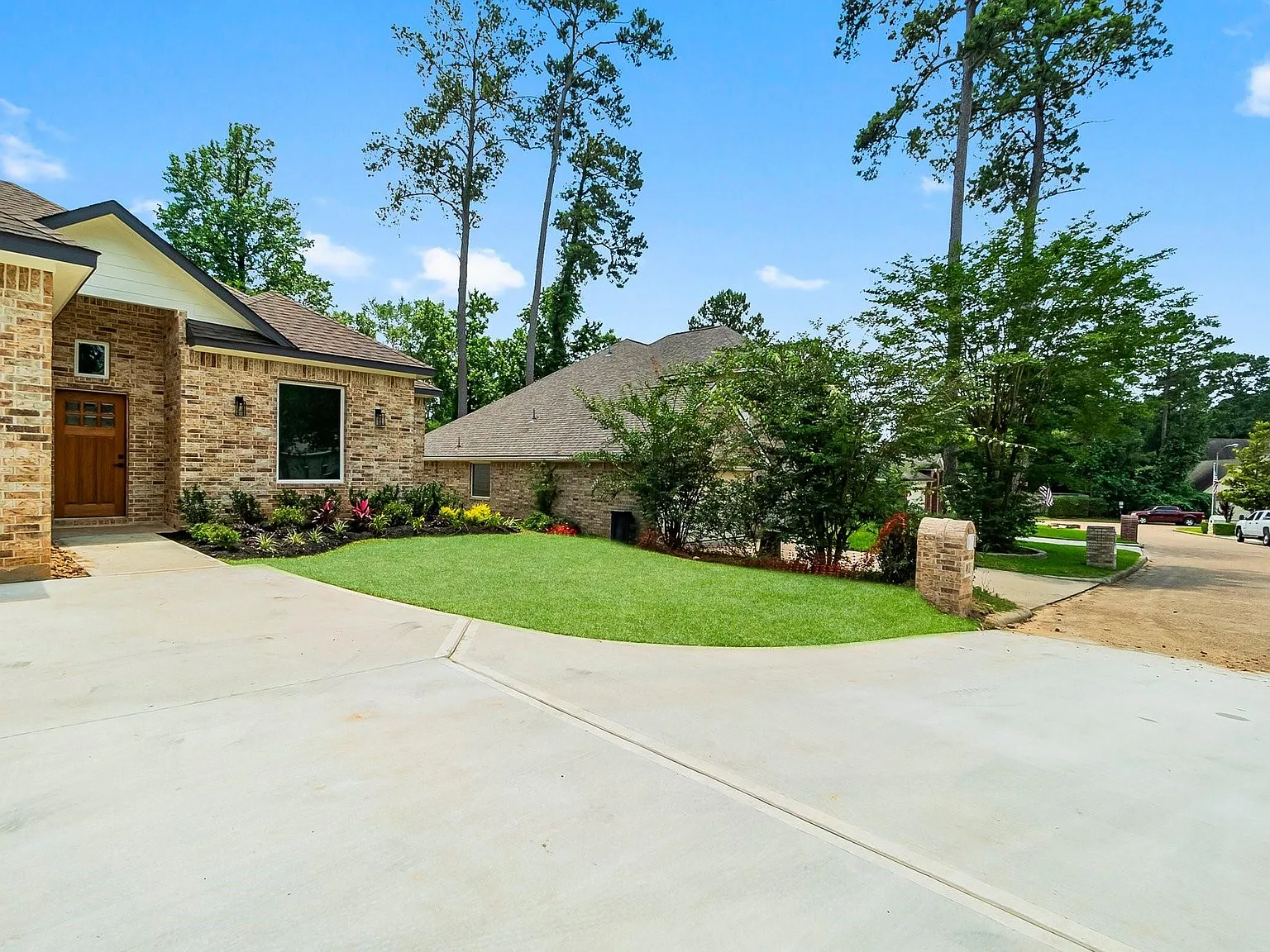3 bed, 2.0 bath, 1772 sqft, $2,250 — Photo 4