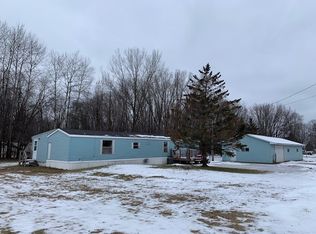 N5555 Dusty Rd, Shawano, WI 54166