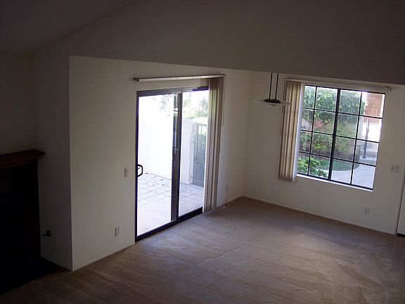 2nd image of 4185 Porte De Palmas Unit 168
